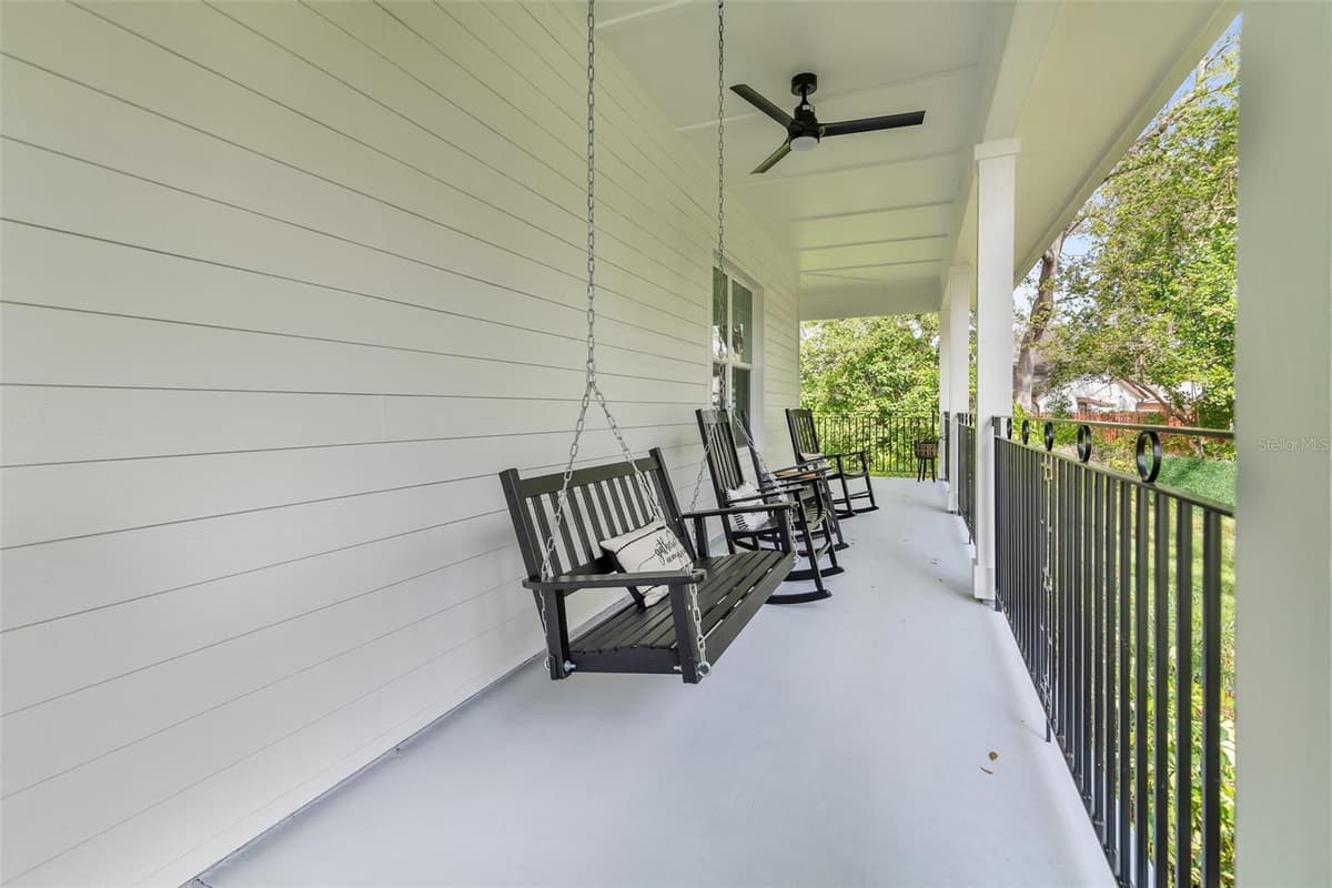 599 GLENDEVON DRIVE — photo 3 of 29