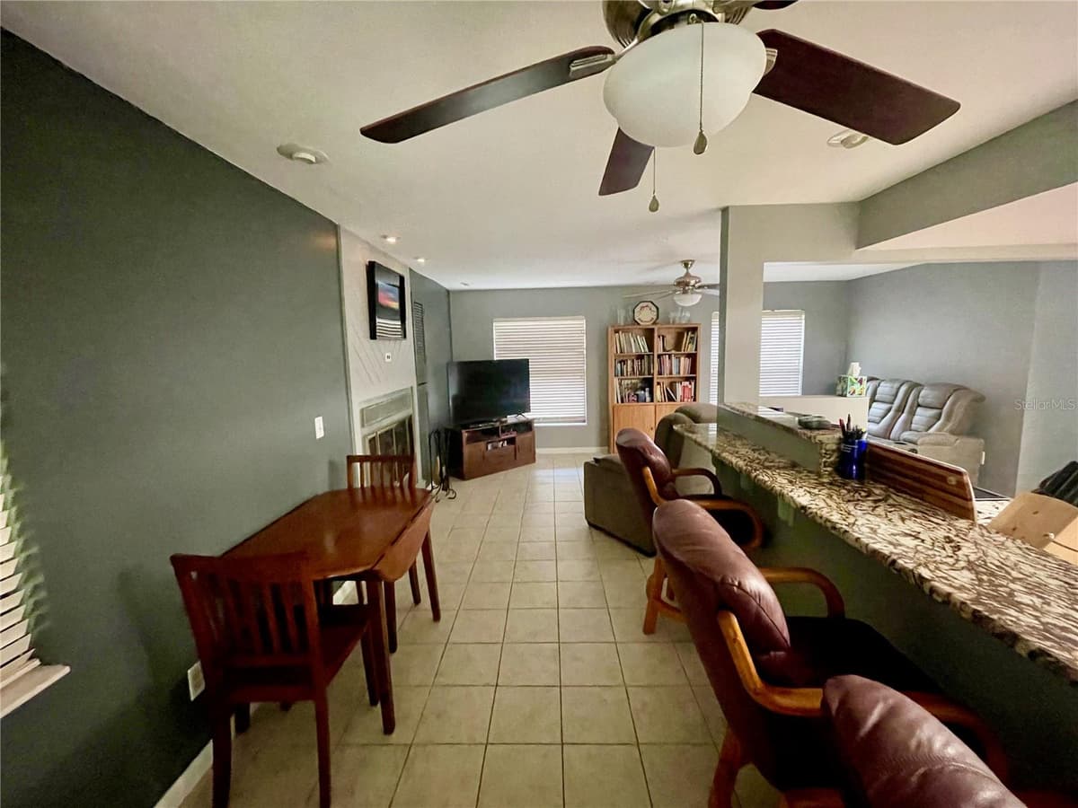 490 MINSTREL AVENUE — photo 7 of 30
