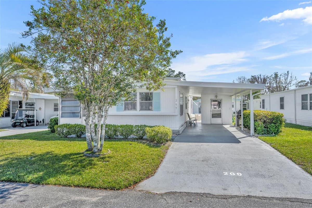 269 KELOU COURT — photo 3 of 52