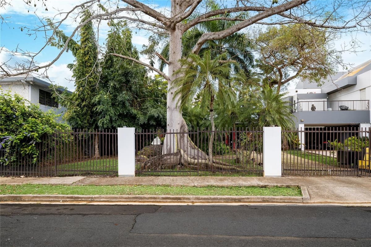 13 PEDROSA ST. GARDEN HILLS — photo 40 of 42