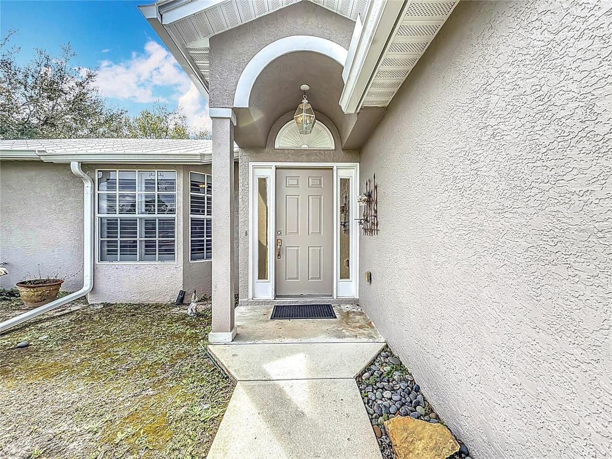 2686 FAIRGREEN ROAD — photo 4 of 37