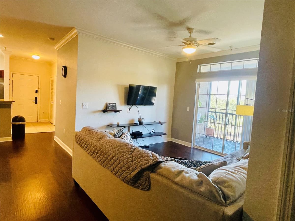 8010 TUSCANY WAY — photo 15 of 40