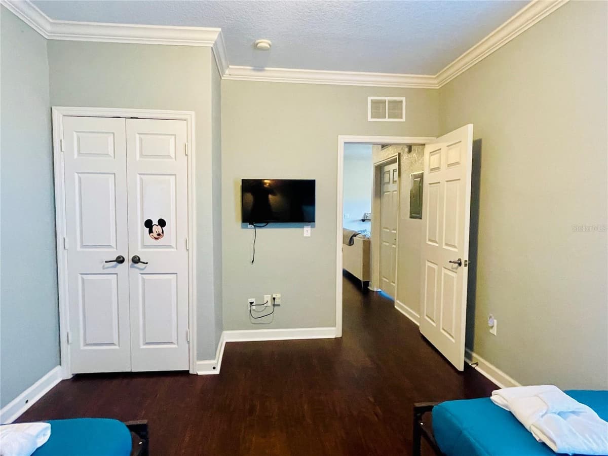 8010 TUSCANY WAY — photo 22 of 40
