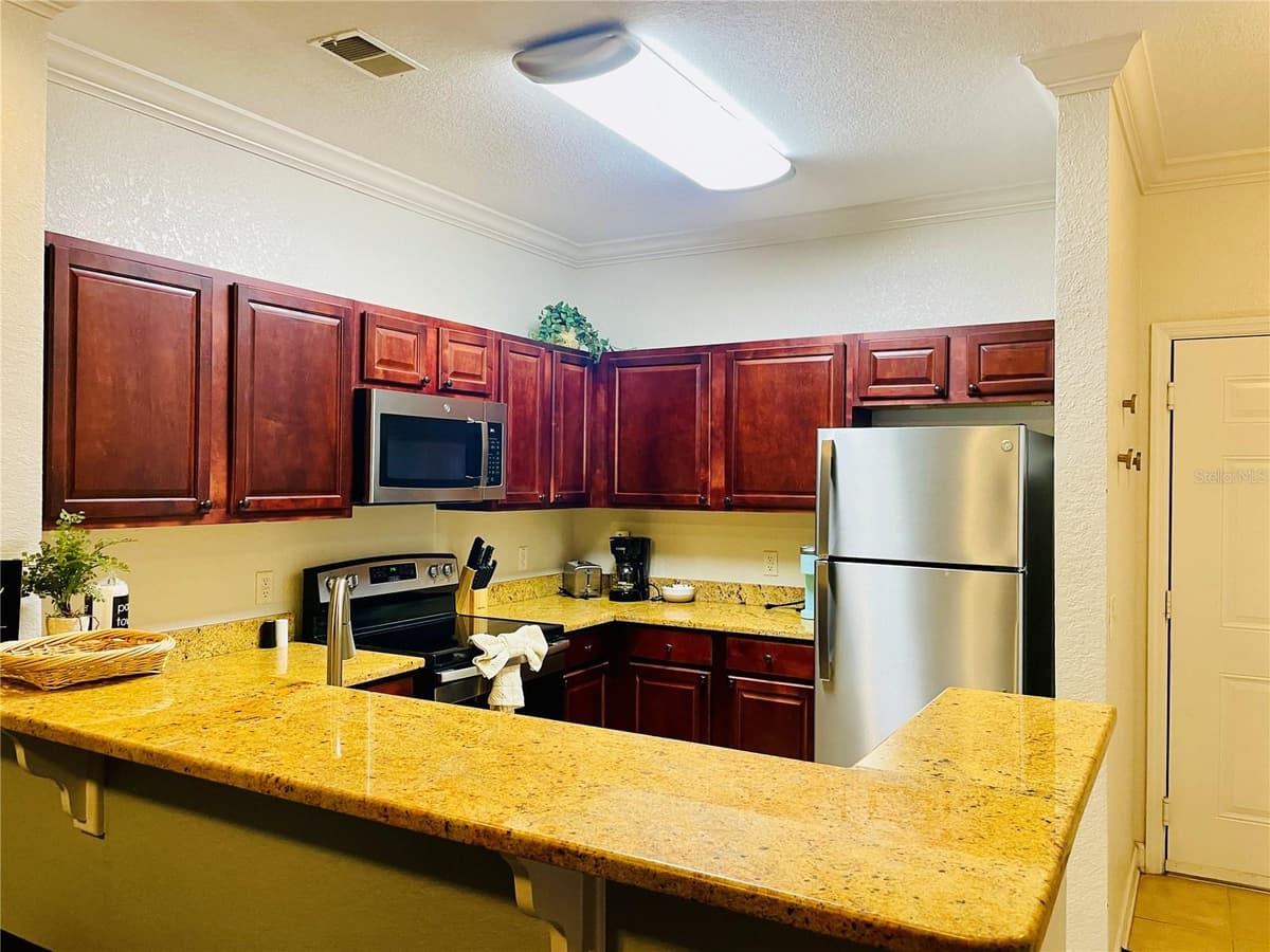 8010 TUSCANY WAY — photo 10 of 40