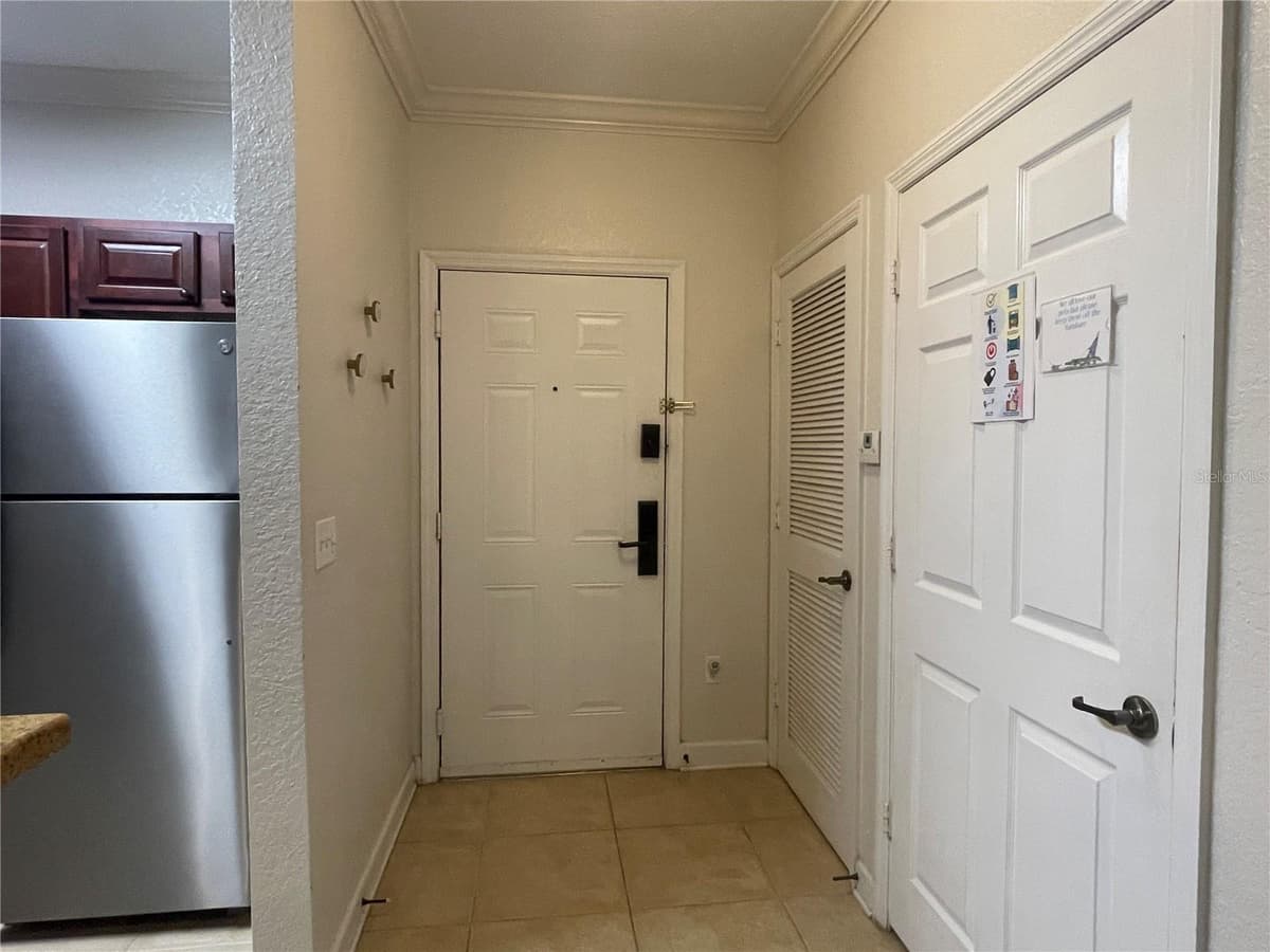 8010 TUSCANY WAY — photo 9 of 40