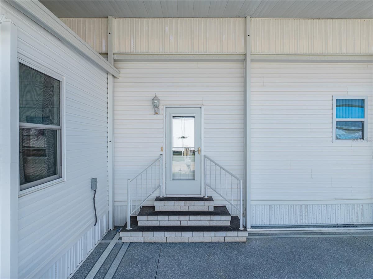 8925 SOUTHSHORE COURT — photo 7 of 88
