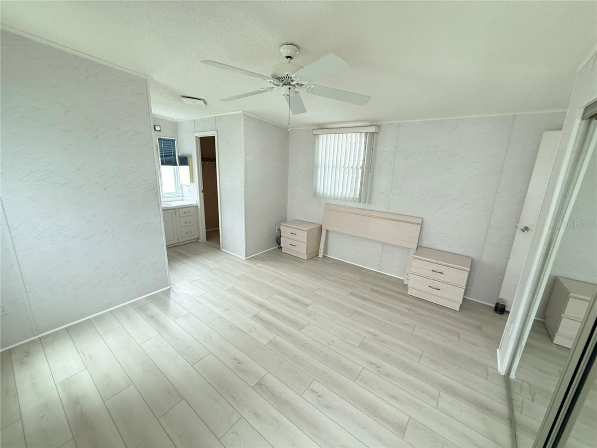 8925 SOUTHSHORE COURT — photo 32 of 88
