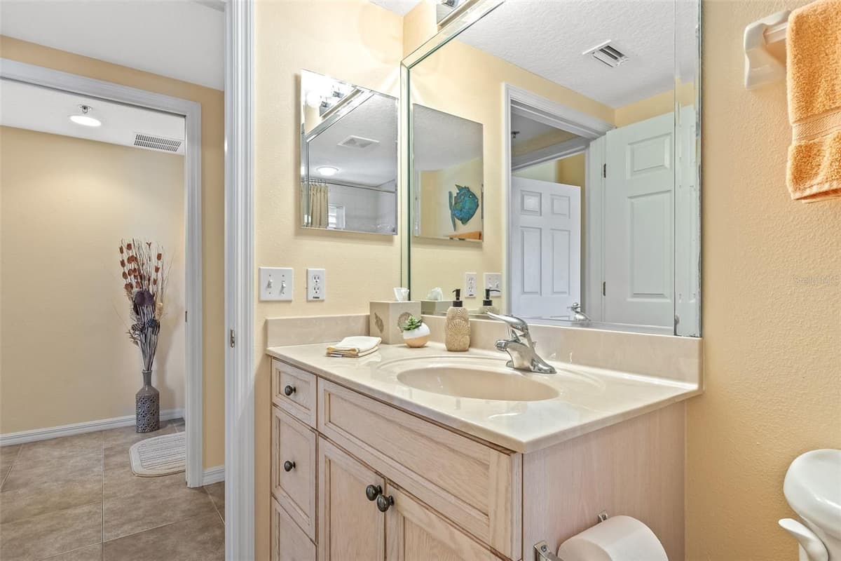 5300 ATLANTIC AVENUE — photo 22 of 46