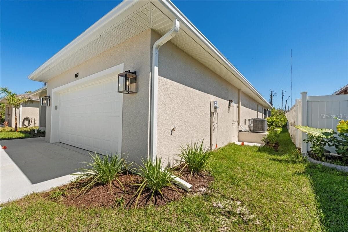 109 BEAU RIVAGE DRIVE — photo 4 of 51