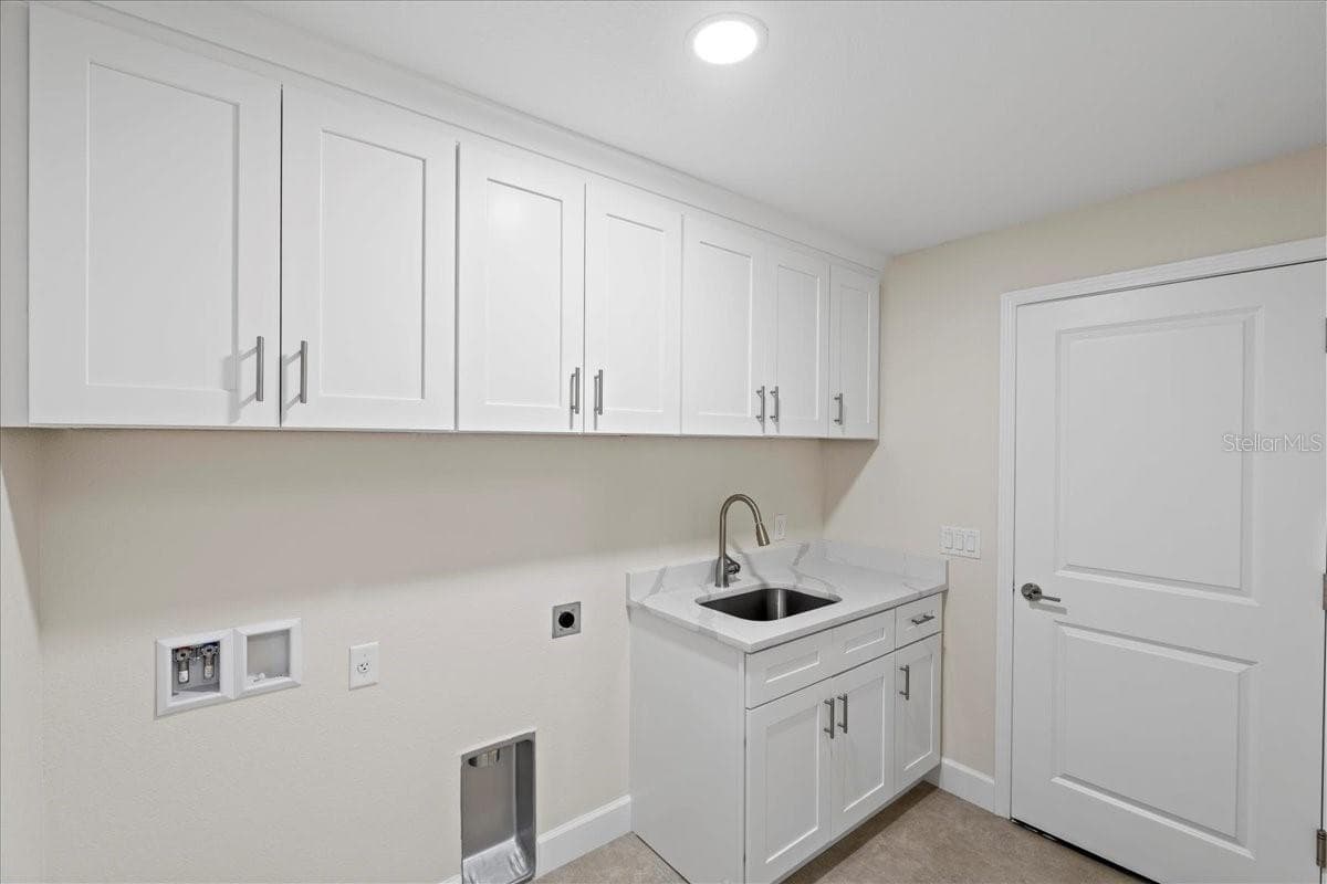 109 BEAU RIVAGE DRIVE — photo 49 of 51