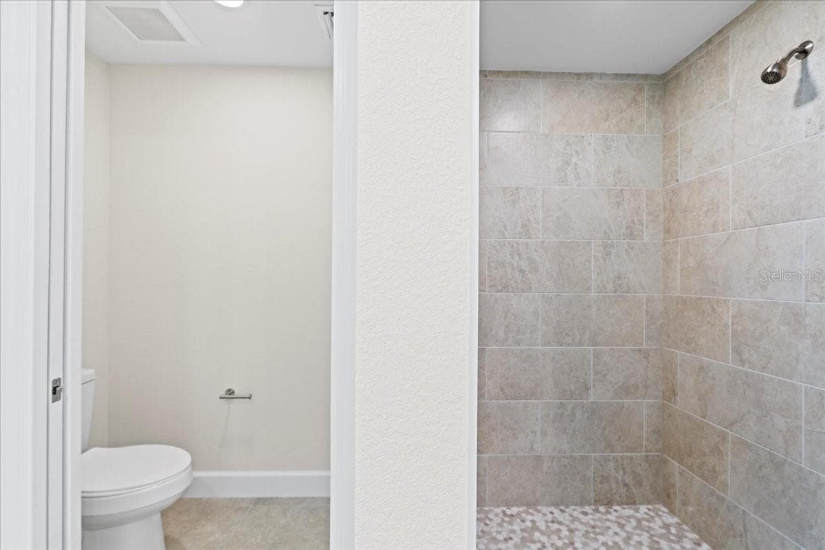 109 BEAU RIVAGE DRIVE — photo 32 of 51