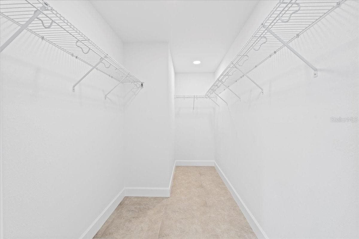 109 BEAU RIVAGE DRIVE — photo 34 of 51