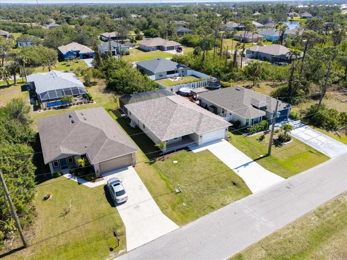 109 BEAU RIVAGE DRIVE — photo 43 of 51