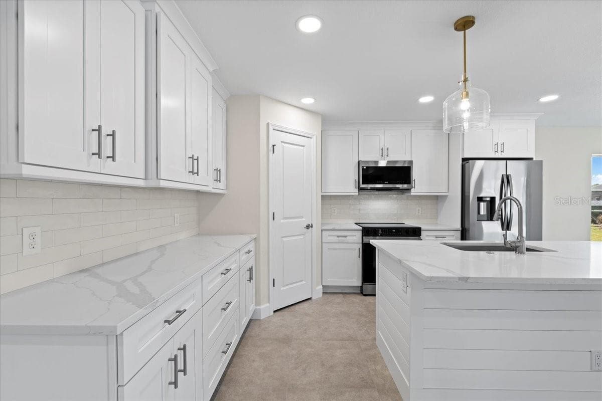 109 BEAU RIVAGE DRIVE — photo 18 of 51