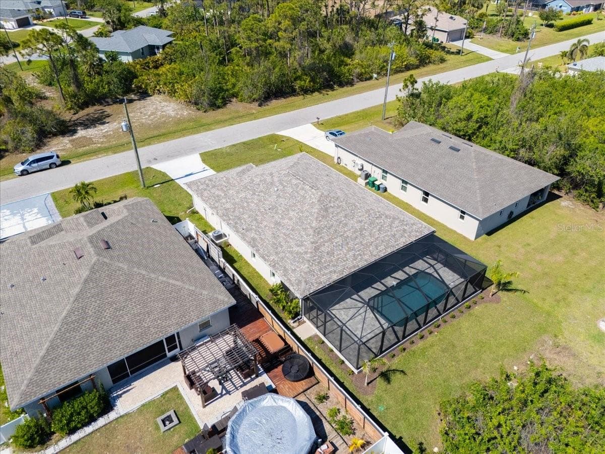109 BEAU RIVAGE DRIVE — photo 44 of 51