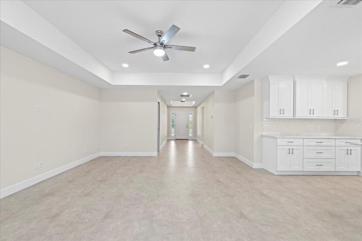 109 BEAU RIVAGE DRIVE — photo 31 of 51