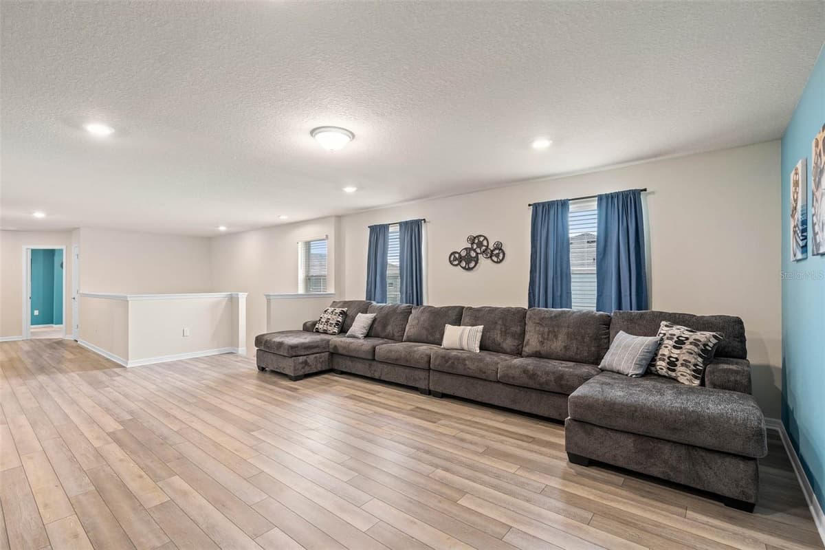 7180 OAKMOSS LOOP — photo 24 of 34