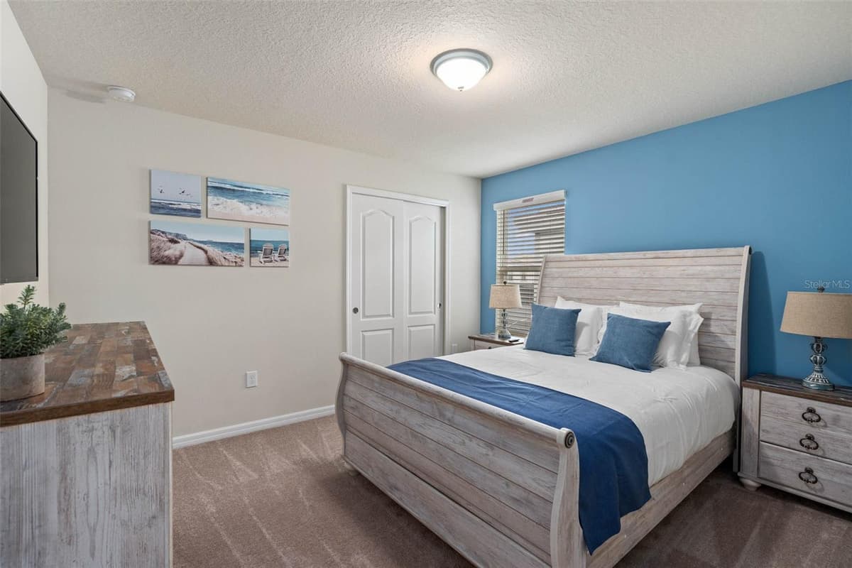7180 OAKMOSS LOOP — photo 12 of 34