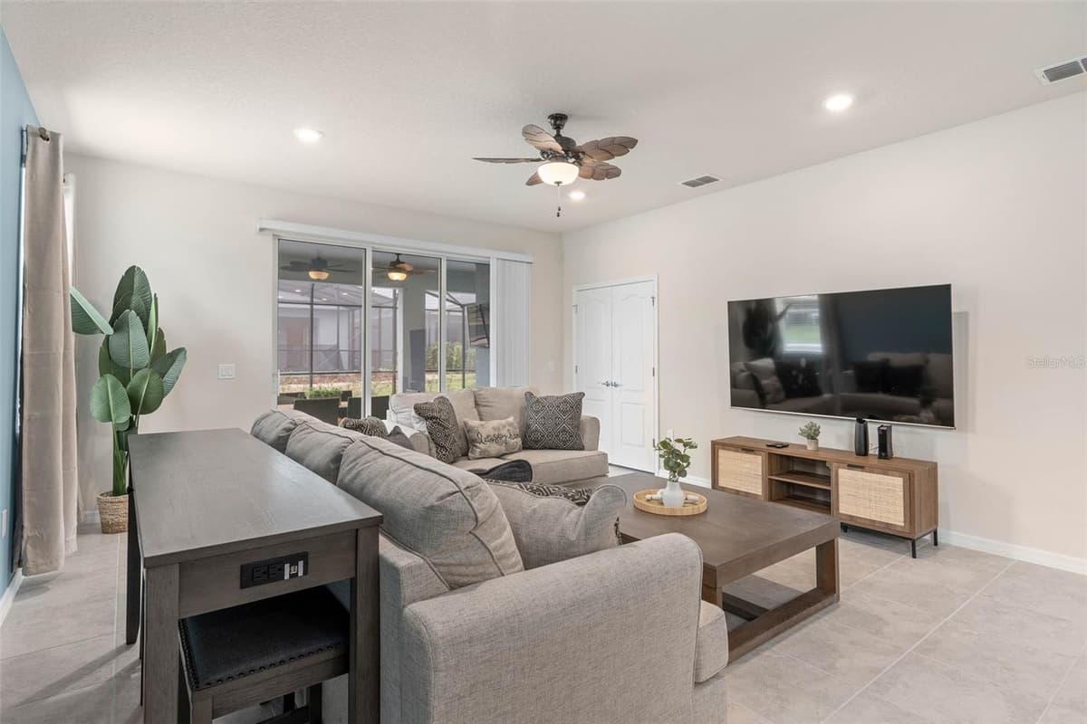 7180 OAKMOSS LOOP — photo 14 of 34