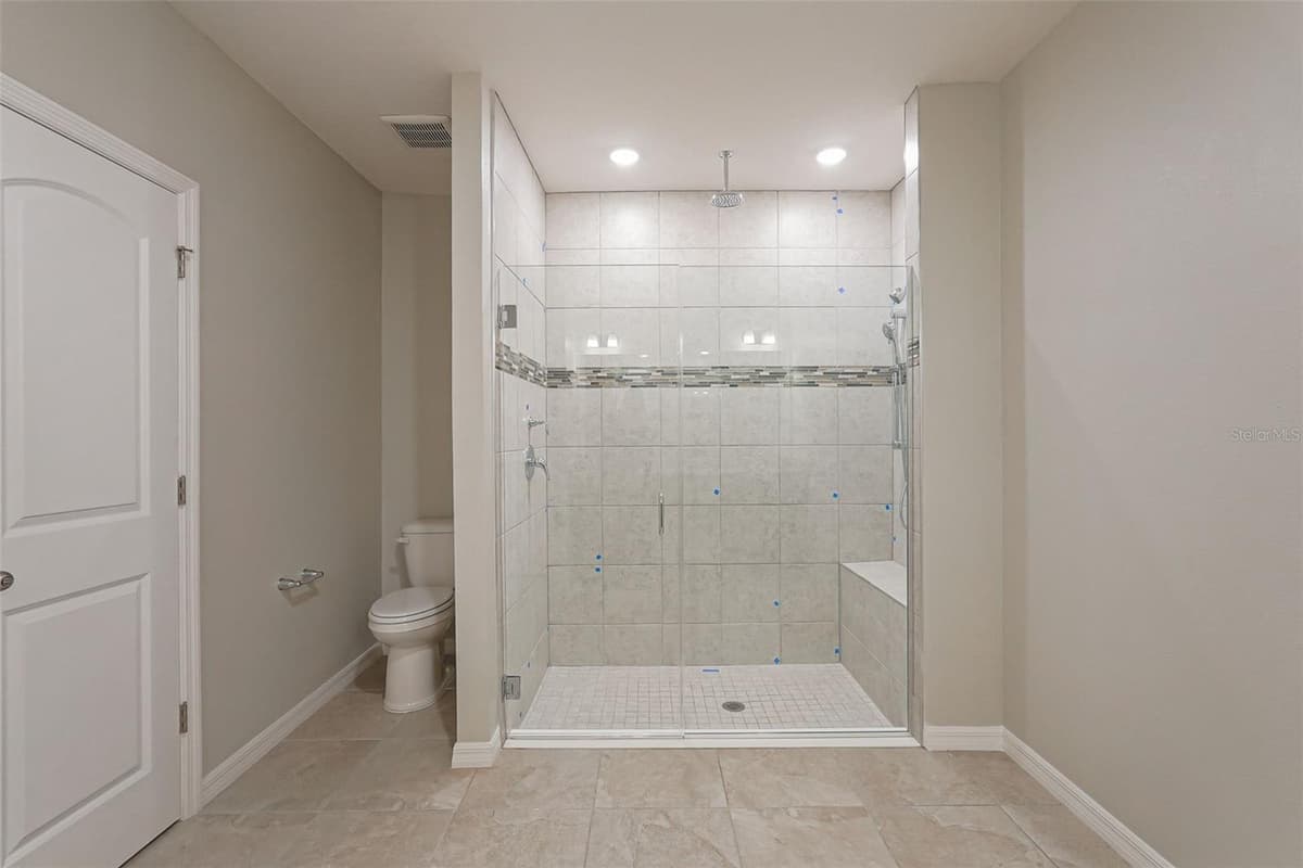 3230 VICEROY COURT — photo 37 of 48