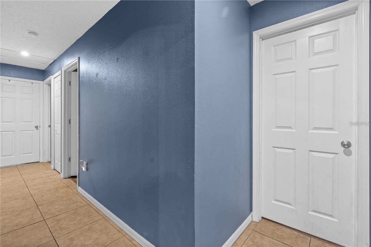57 RYARBOR DRIVE — photo 34 of 41
