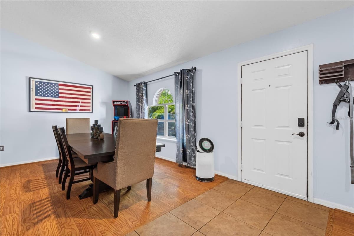57 RYARBOR DRIVE — photo 17 of 41