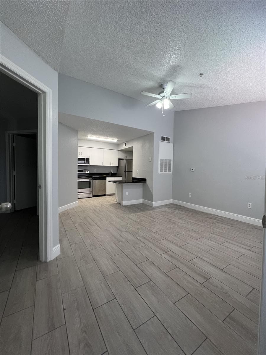 2207 ANTIGUA PLACE — photo 8 of 25
