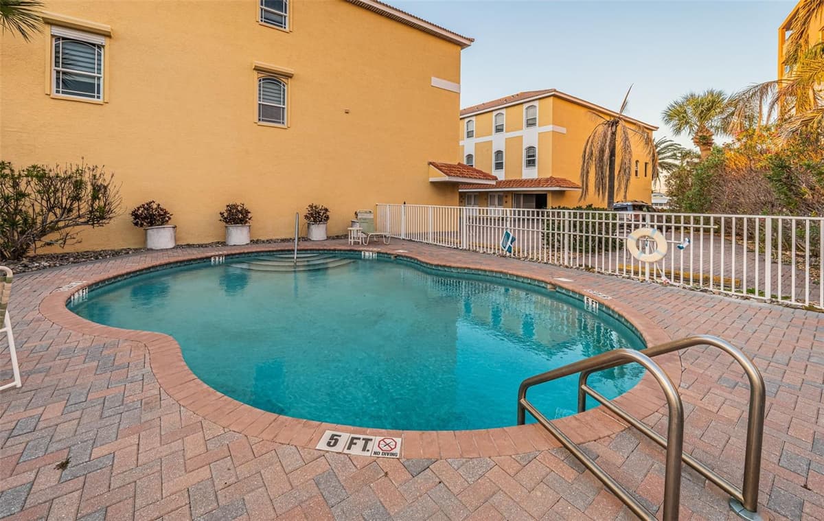 11595 GULF BOULEVARD — photo 40 of 46