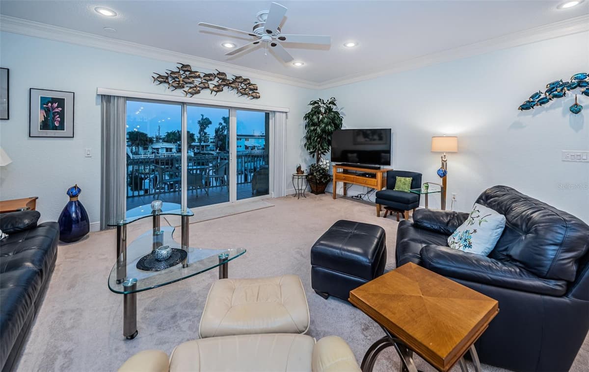 11595 GULF BOULEVARD — photo 7 of 46