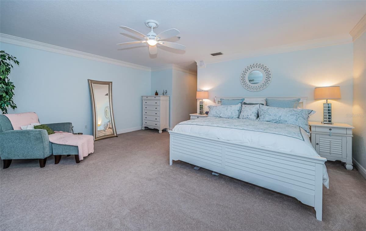 11595 GULF BOULEVARD — photo 22 of 46