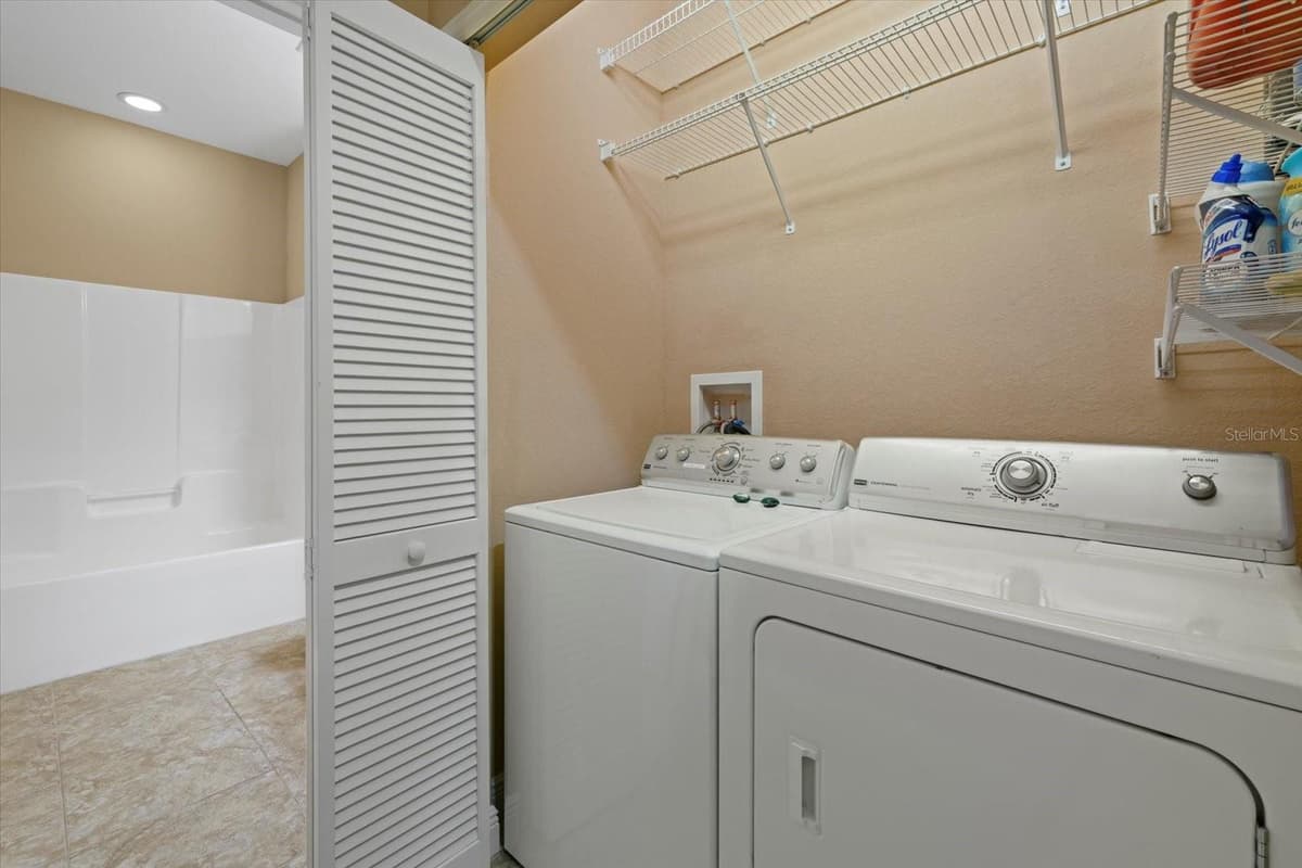 4331 TURNBERRY CIRCLE — photo 19 of 25