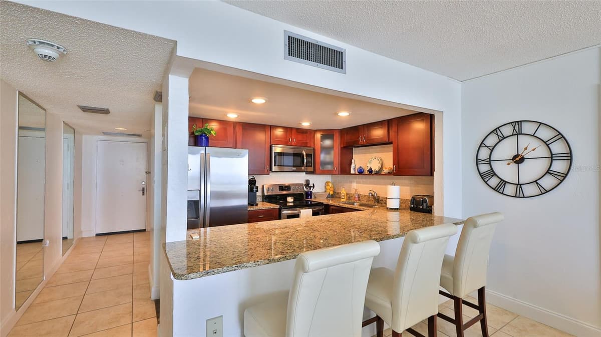 3051 ATLANTIC AVENUE — photo 3 of 35