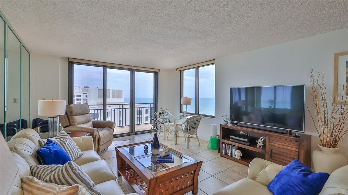 3051 ATLANTIC AVENUE — photo 7 of 35