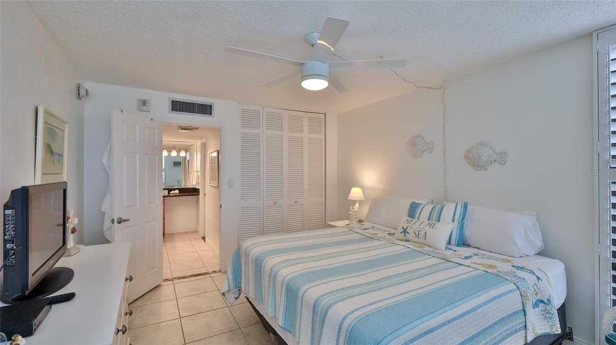 3051 ATLANTIC AVENUE — photo 18 of 35
