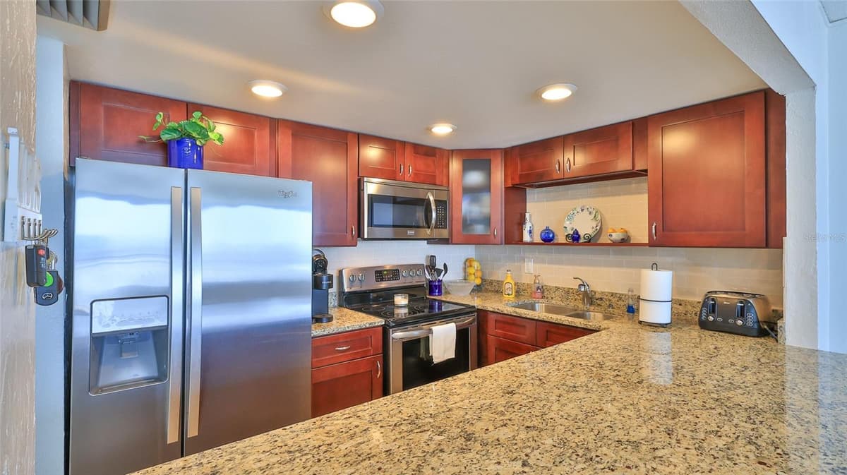 3051 ATLANTIC AVENUE — photo 4 of 35
