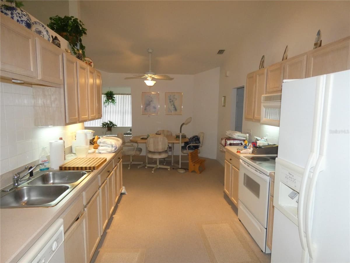 9610 198TH CIRCLE — photo 8 of 28