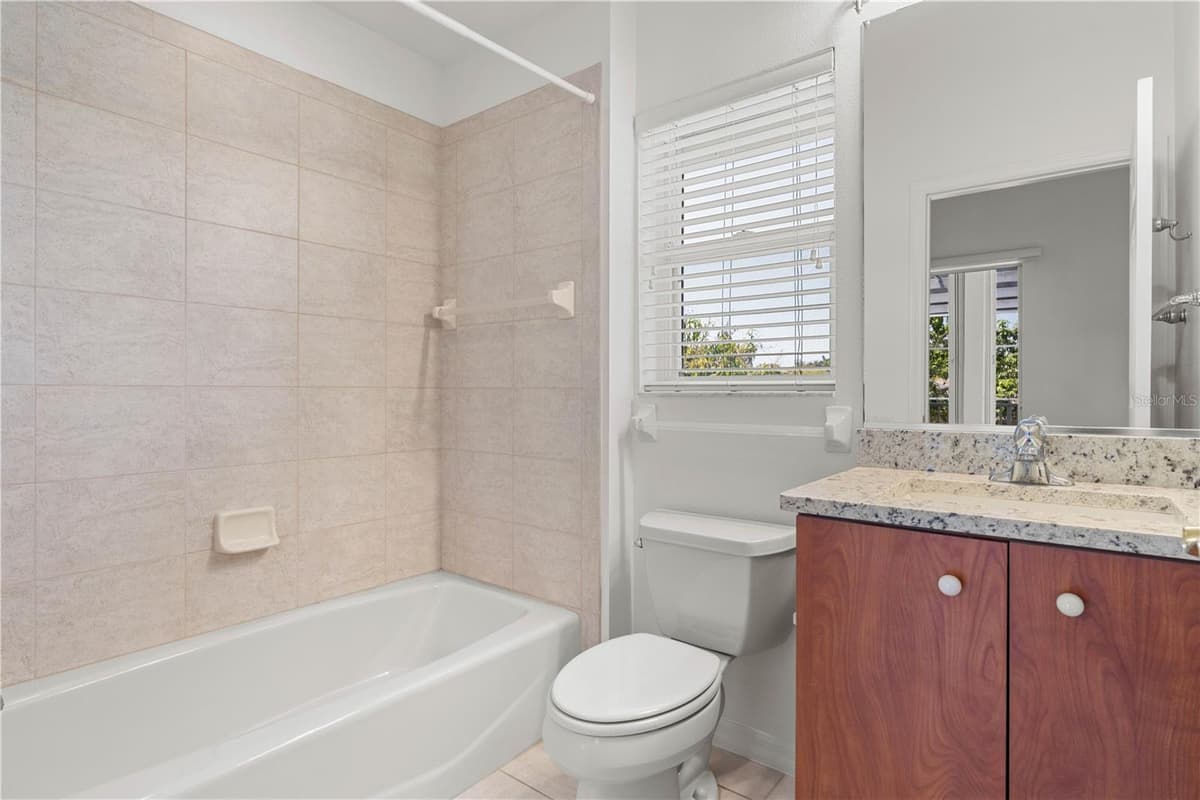 250 GEORGE ROAD — photo 42 of 90