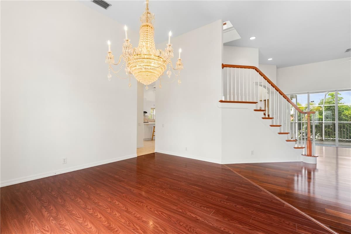 250 GEORGE ROAD — photo 27 of 90