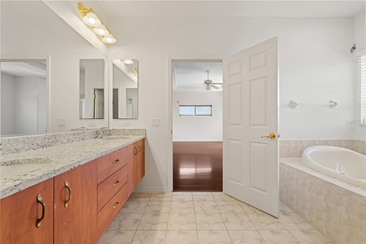 250 GEORGE ROAD — photo 65 of 90