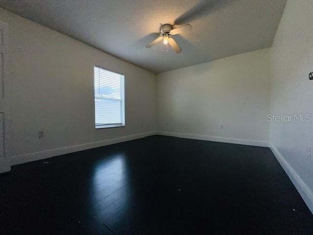 639 MESILLA DRIVE — photo 10 of 42