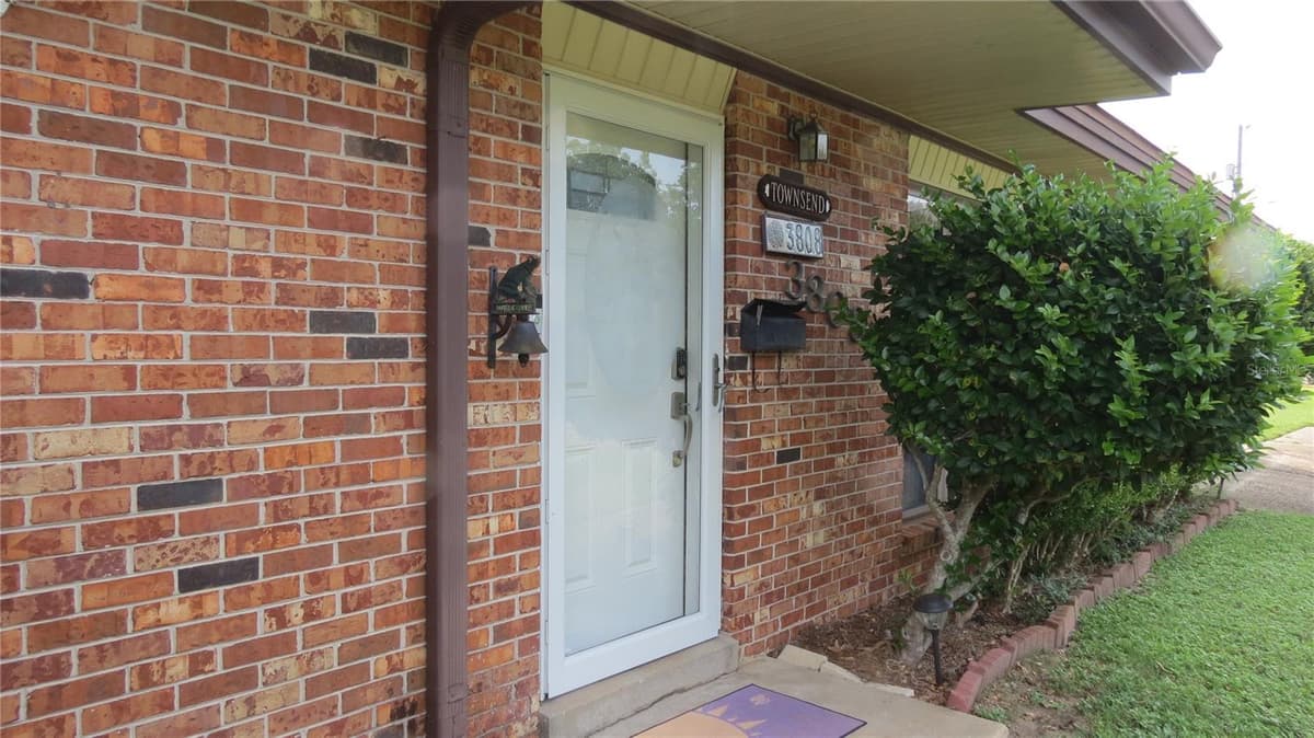 3808 SAN GABRIEL DRIVE — photo 3 of 64