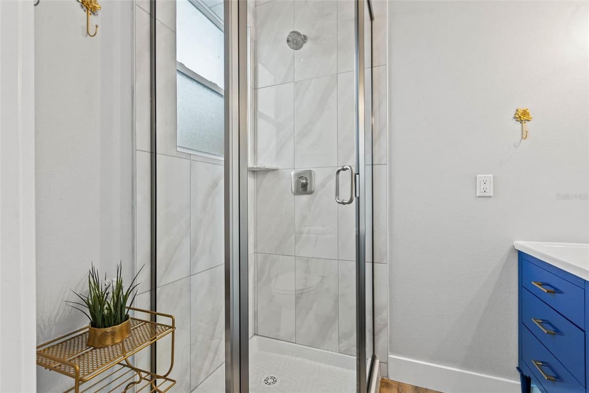 5402 31ST AVENUE — photo 29 of 74