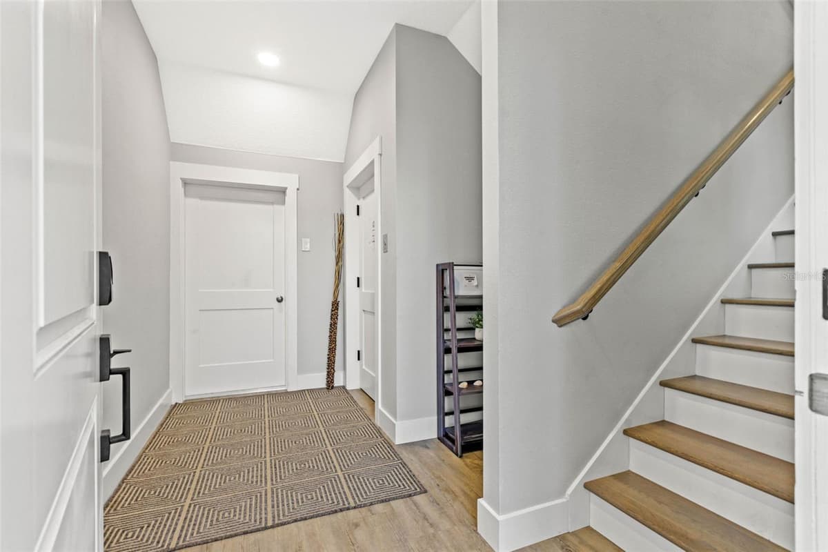 5402 31ST AVENUE — photo 10 of 74