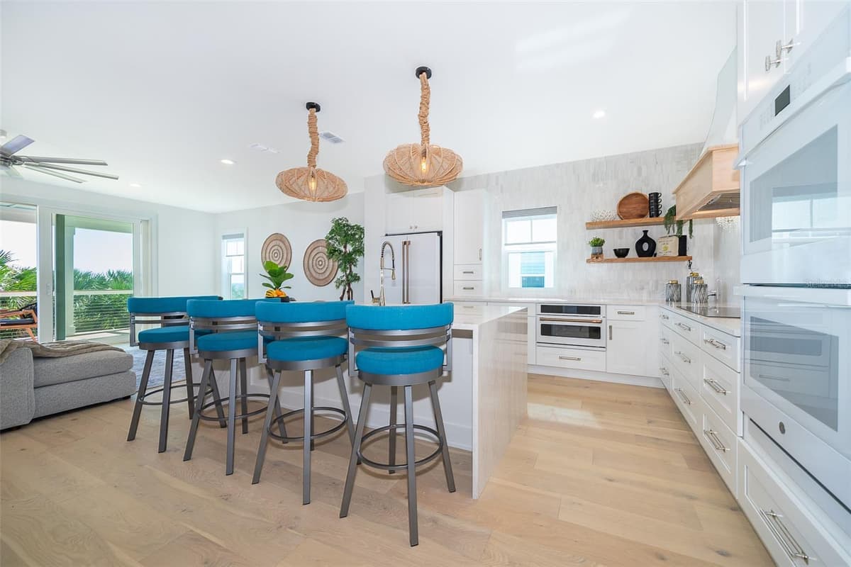 204 SURFVIEW LANE — photo 3 of 58