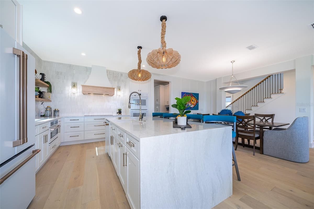 204 SURFVIEW LANE — photo 5 of 58