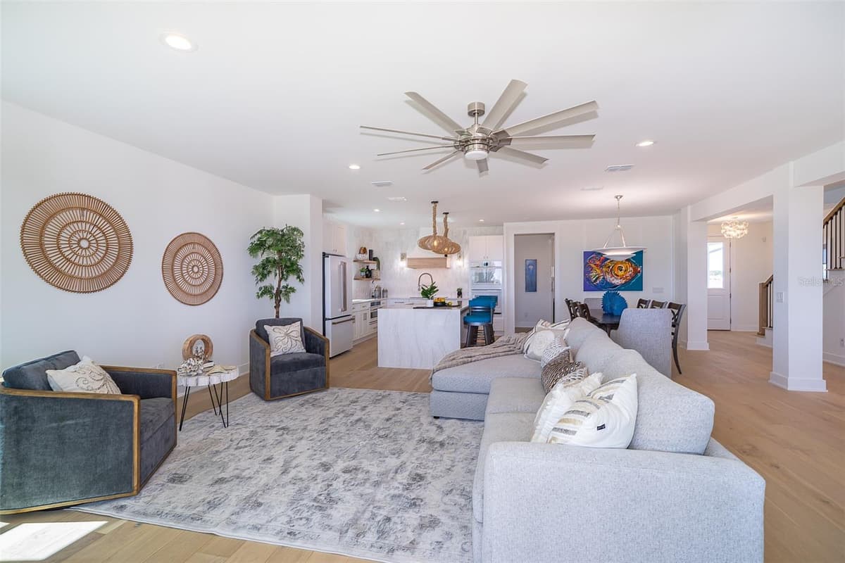 204 SURFVIEW LANE — photo 15 of 58