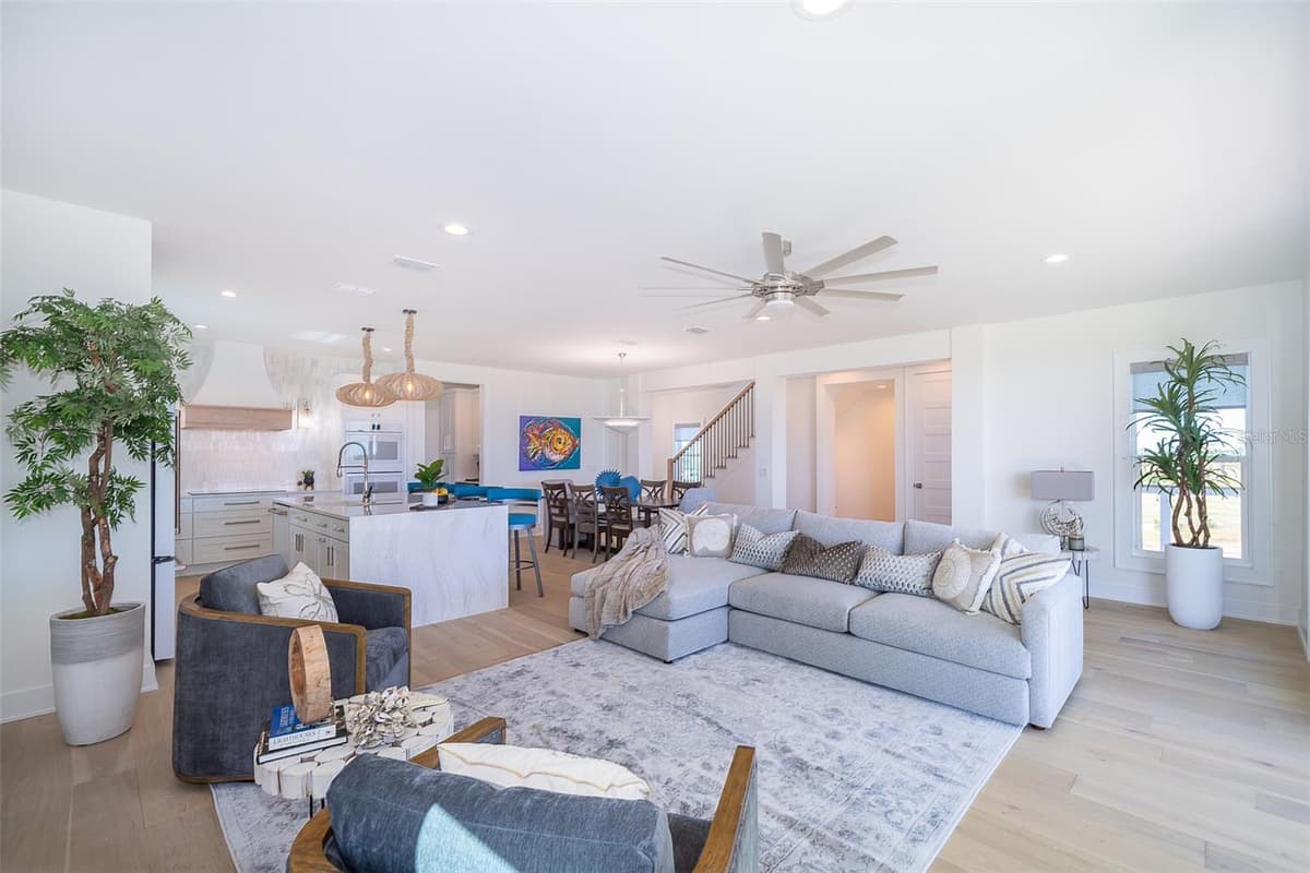 204 SURFVIEW LANE — photo 14 of 58