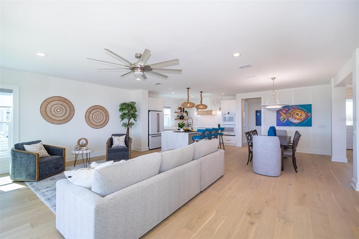 204 SURFVIEW LANE — photo 17 of 58