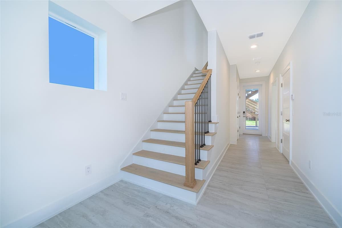 204 SURFVIEW LANE — photo 9 of 58