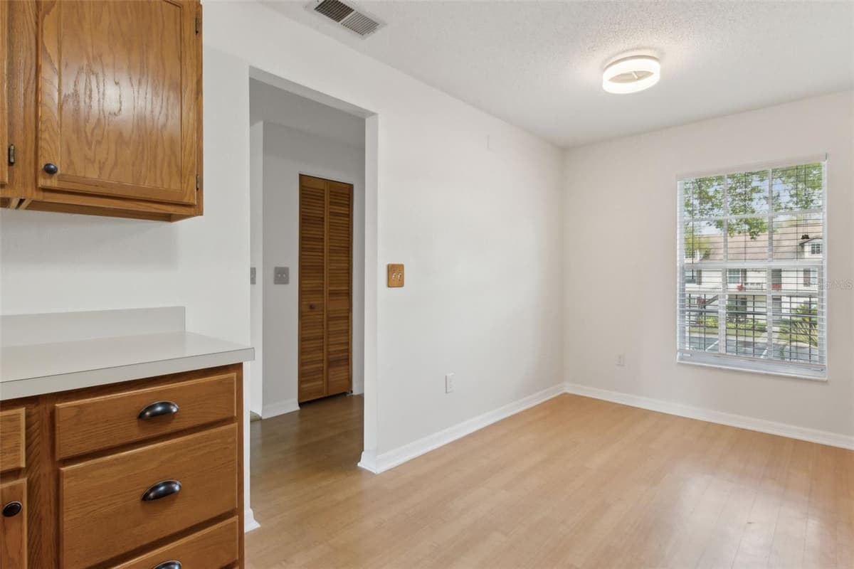 600 NORTHERN WAY — photo 18 of 47